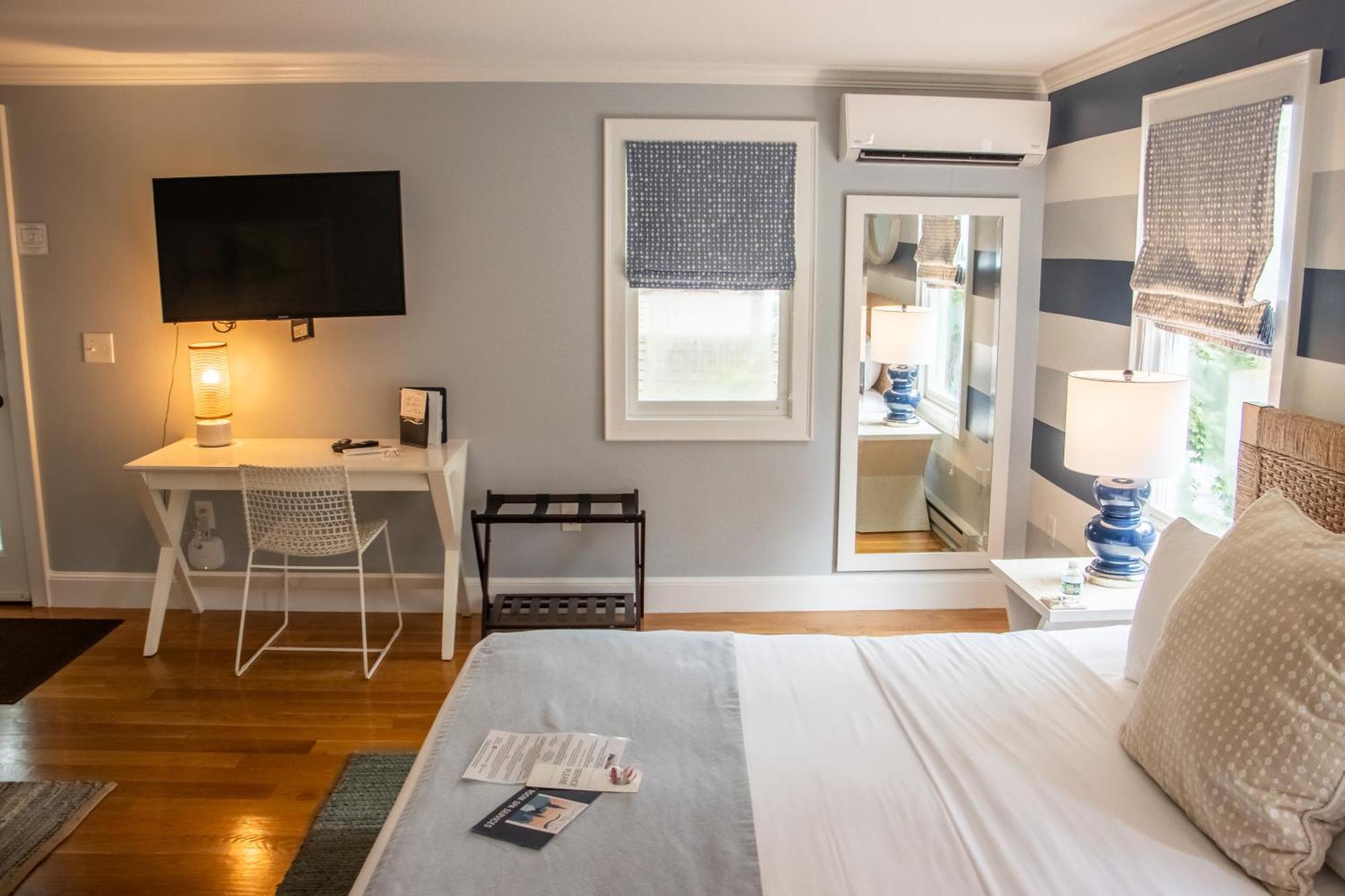 Town & Tide Inn Newport Bagian luar foto