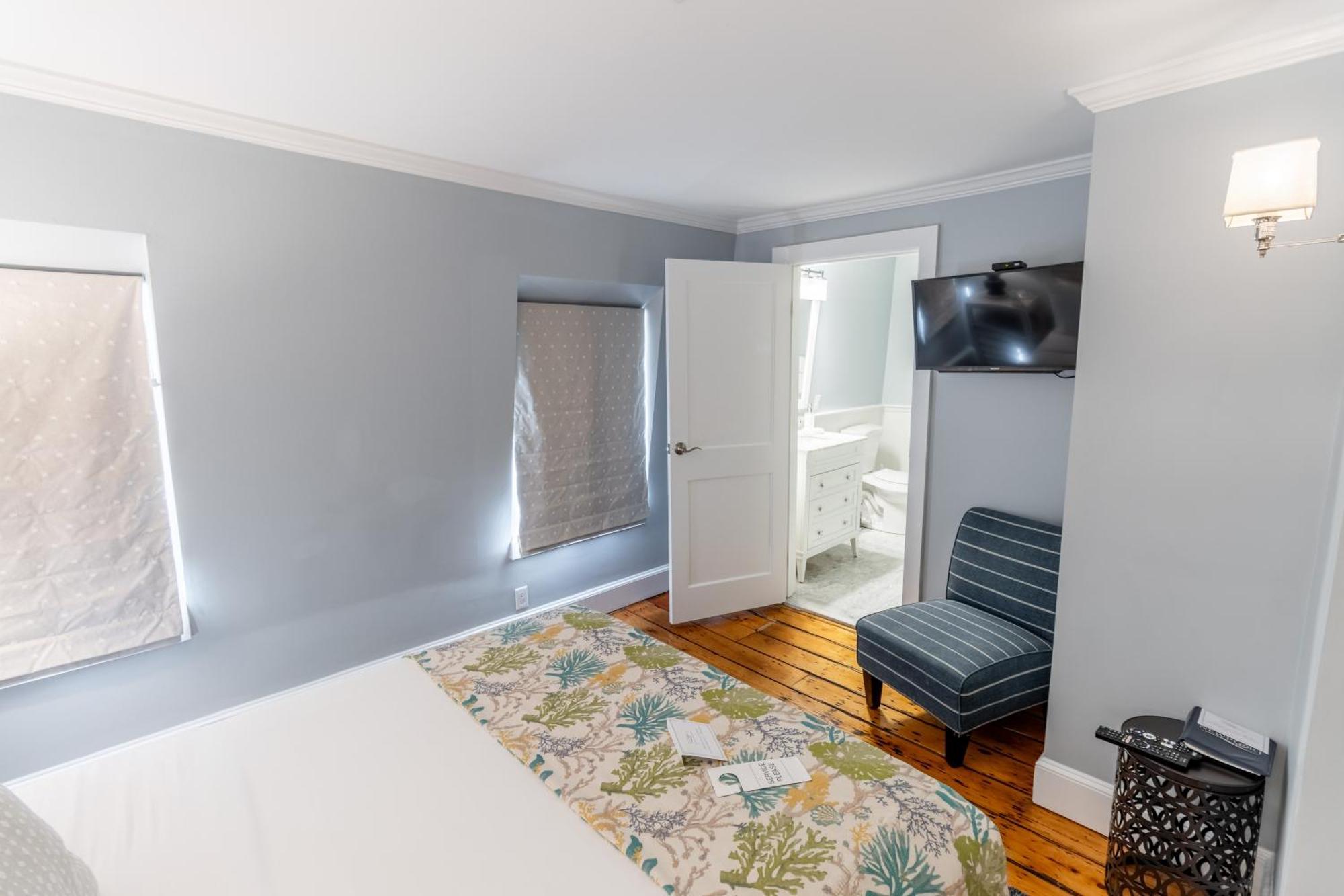 Town & Tide Inn Newport Bagian luar foto