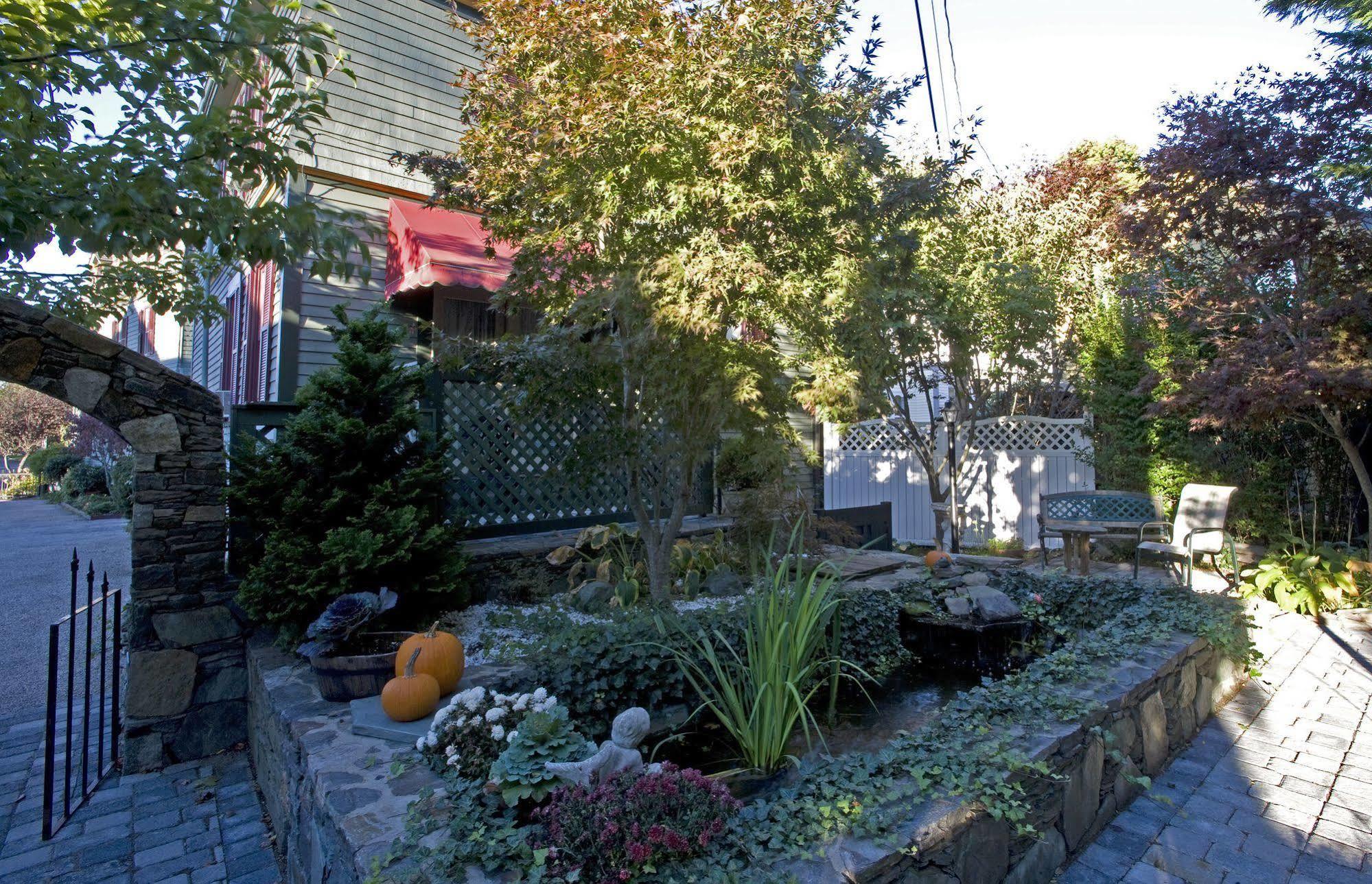 Town & Tide Inn Newport Bagian luar foto